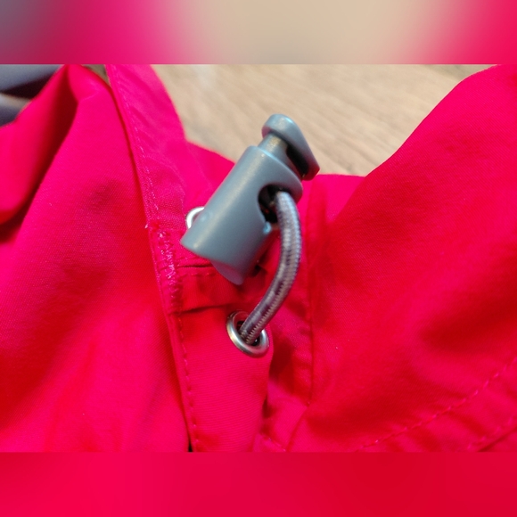 The North Face Vibrant Red Jacket with Gray Details - Picture 9 of 14